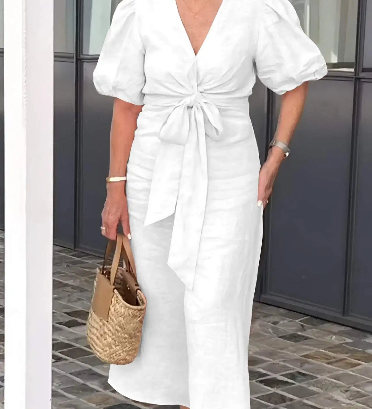 LYNORA | ELEGANTE MIDI-JURK MET V-HALS